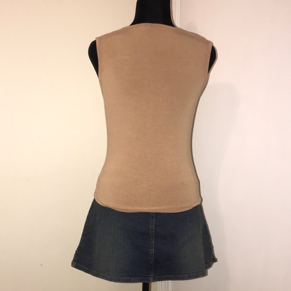 V-Neck Tank w/ Front Ruching - Picture 3 of 6